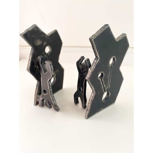 Postmodern Signed Jason McLeod Studio Craft Torch-Cut Steel Bookends, Dated 1992 For Sale - Image 3 of 9