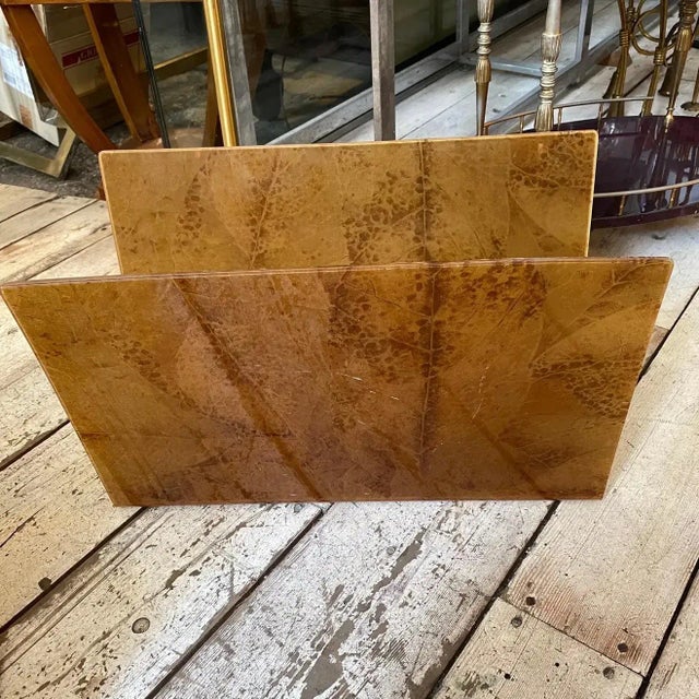 1980s Set of Two Modernist Lucite Italian Magazine Stands For Sale - Image 12 of 13