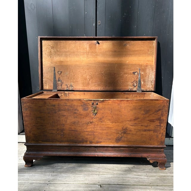18th Century American Chippendale Blanket Chest For Sale - Image 4 of 11
