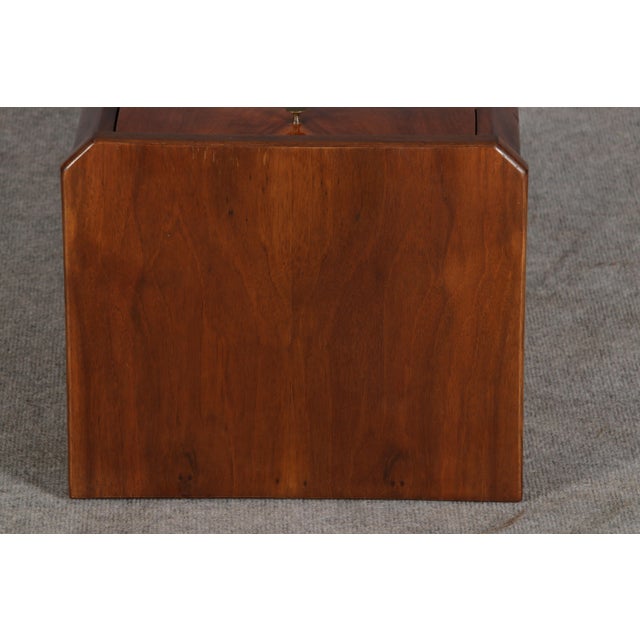 Antique Biedermeier Bedside Table in Mahogany, 1820 For Sale - Image 14 of 18