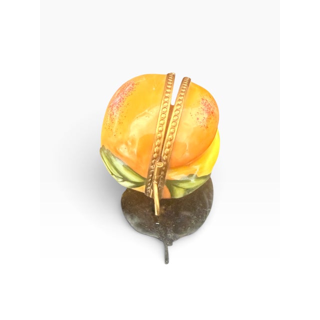 Limoges, France Late 20th Century Hand-Painted Limoges France Peach Porcelain Trinket Box With Bee Clasp For Sale - Image 4 of 7