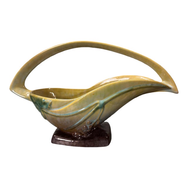 Mid 20th Century Vintage Roseville Wincraft Art Deco Art Pottery Handled Basket 2bk-12 For Sale