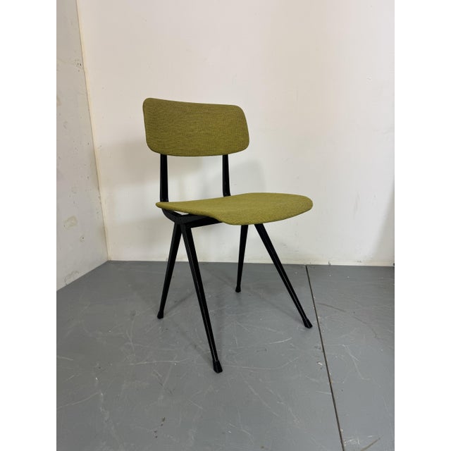 Black Mid-Century Modernist Industrial Side Desk Chair by Friso Kramer for Ahrend De Cirkel, 1960s For Sale - Image 8 of 9