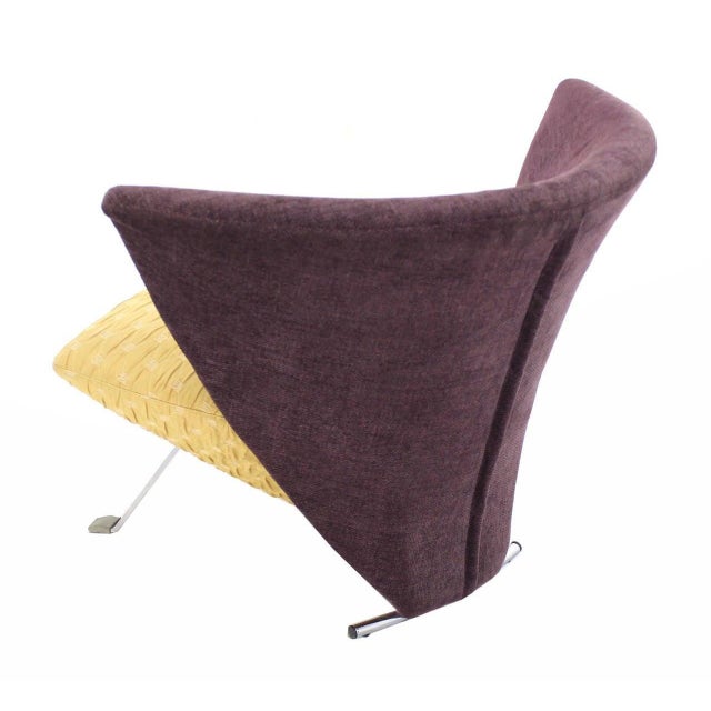 Pair of Saporiti Italian Mid Century Modern Fan Back Two Tone Lounge Chairs MINT For Sale - Image 6 of 7