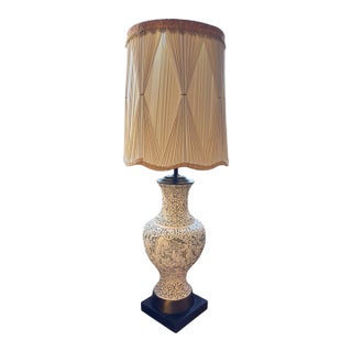 Vintage Asian Chinoiserie Relief-Carved Table Lamp With Pleated Shade For Sale