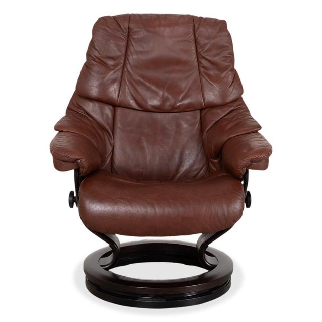 Set of Leather Reno Recliner and Ottoman with Manual Function from Stressless For Sale - Image 18 of 18