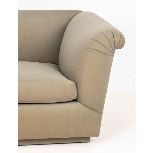 Contemporary R. Jones Golden Sheen Upholstered Chaise Longue For Sale - Image 3 of 9