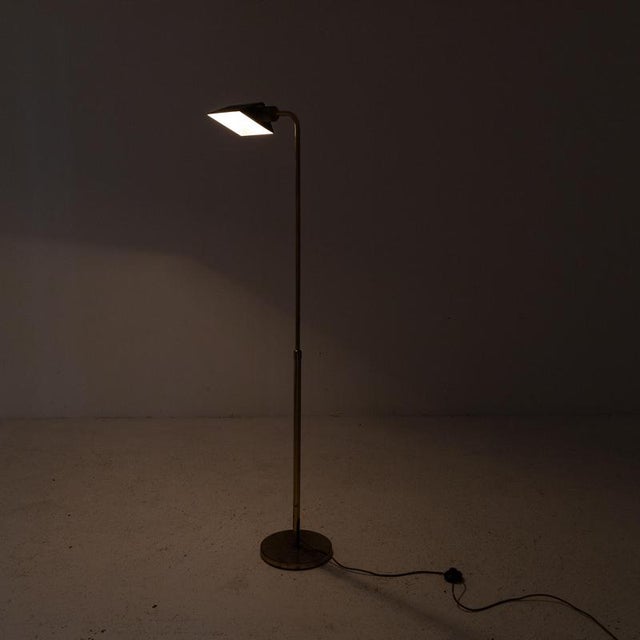 1980s Adjustable Brass Floor Lamp, 1980s For Sale - Image 5 of 6