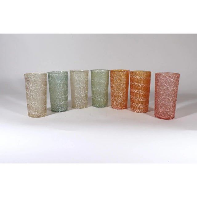 Vintage MCM Set of Drinking Glasses & Jug, Spaghetti String Pattern, Color Craft, Indianapolis, In., Set of Seven and Jug. For Sale - Image 10 of 11