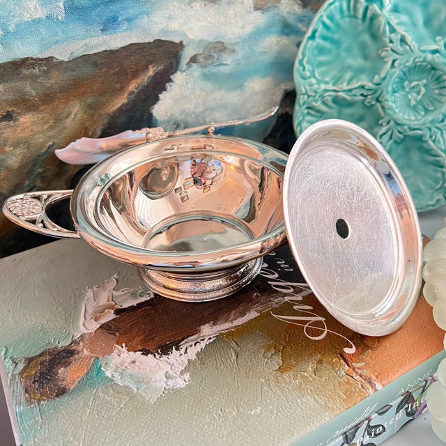 Antique Victorian Quadruple Silverplate Butter Cooler With Cow Finial and Butter Knife by Meriden Brittania Co. For Sale - Image 10 of 17