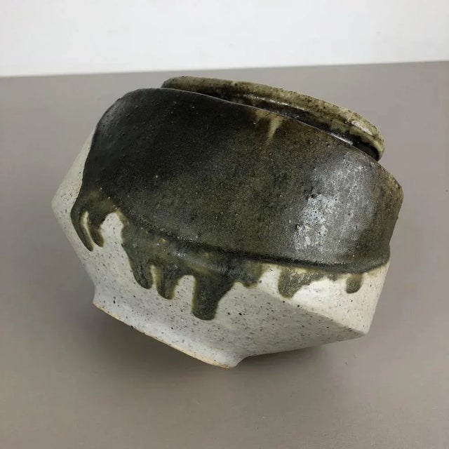 Beige Ceramic Studio Pottery Object Vase from Bruno and Ingeborg Asshoff, Germany, 1960s For Sale - Image 8 of 18