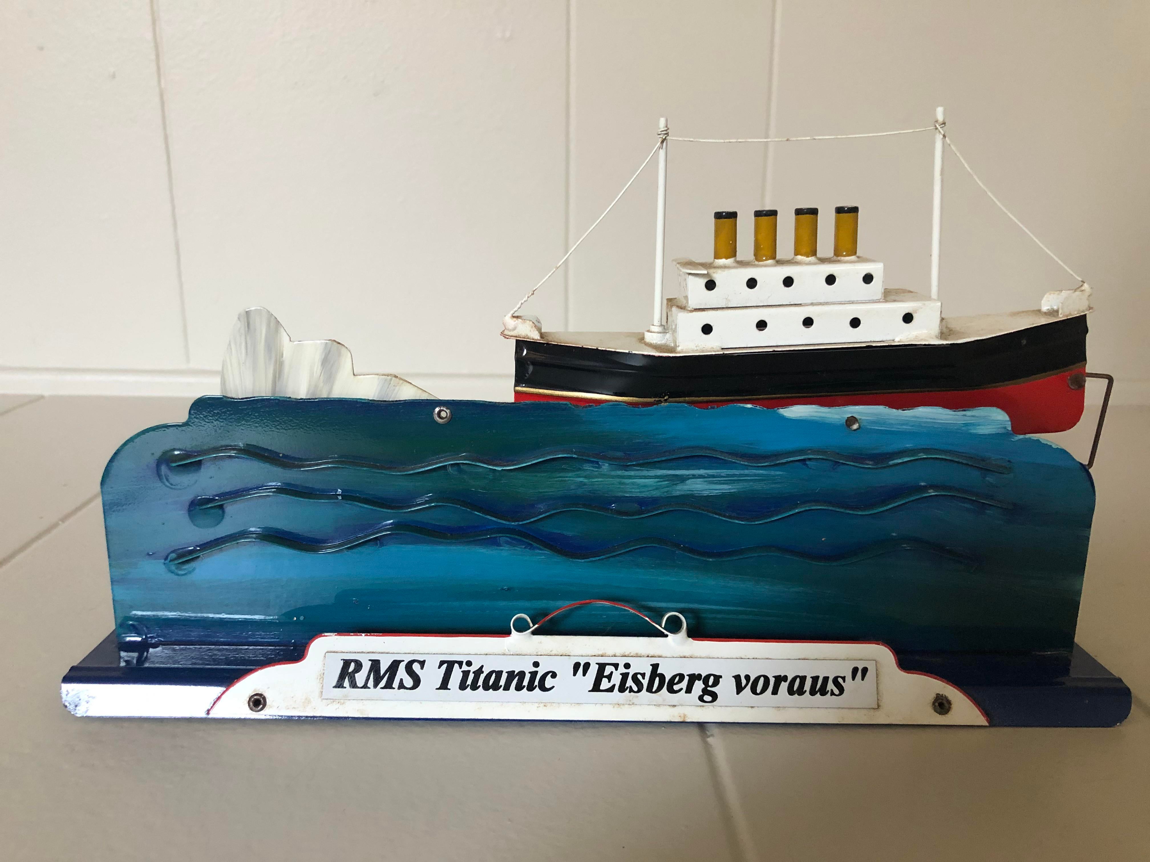 titanic toy ship sinking