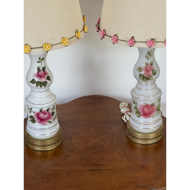Victorian Pair of 1910s Victorian Milk Glass Lamps With Roses For Sale - Image 3 of 9