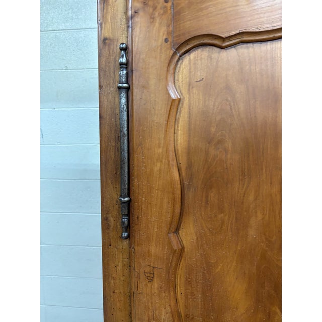 Antique 19th Century French Provincial Louis XV Style Carved Armoire With Key For Sale In Kansas City - Image 6 of 18