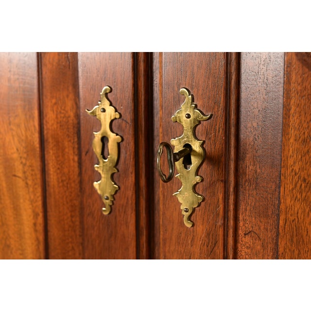 Henkel Harris Georgian Solid Mahogany Drop Front Secretary Desk With Bookcase Hutch, 1969 For Sale - Image 11 of 18