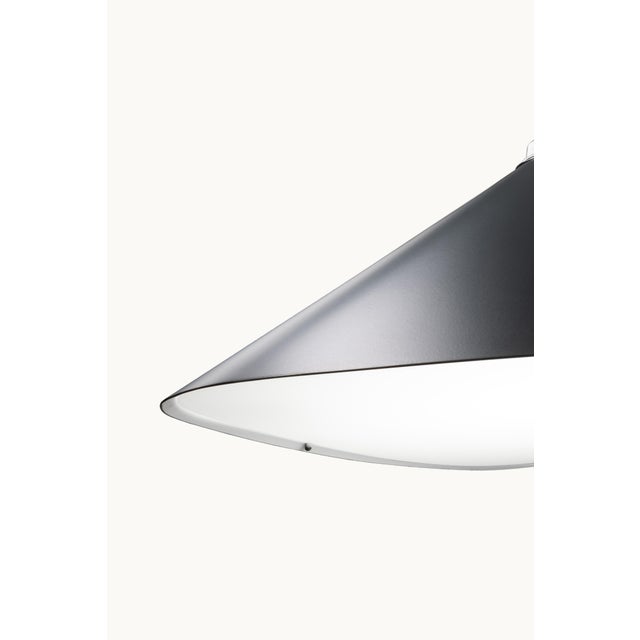 Emily is a series of handmade sheet steel lampshades in various finishes and spatial arrangements. The Vertical models of...