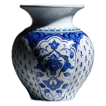 Handmade Ceramic Vase (20cm) – Classic Blue & White Floral Medallions – Traditional Iznik Decor For Sale