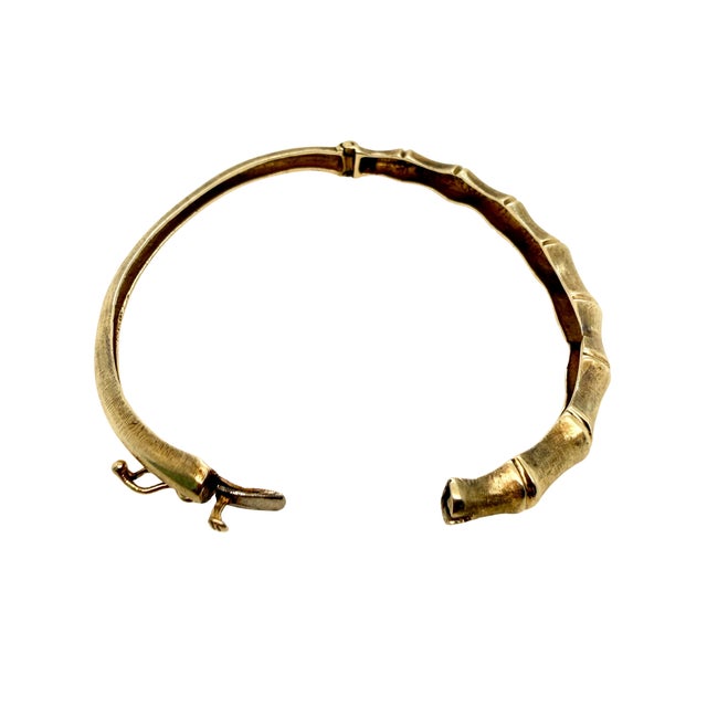 Mid-Century Modern 1960s 14k Yellow Gold Bamboo Hinged Bangle Bracelet For Sale - Image 3 of 3