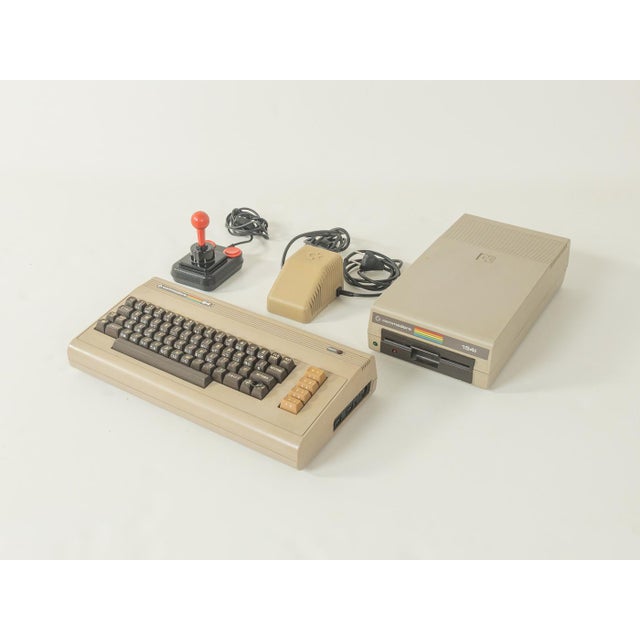Complete Vintage Commodore 64, 1982, Set of 6 For Sale - Image 12 of 12