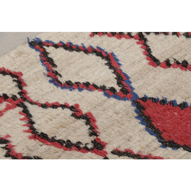Rug & Kilim Vintage Midcentury Moroccan Beige Red and Blue Wool Rug For Sale - Image 4 of 9