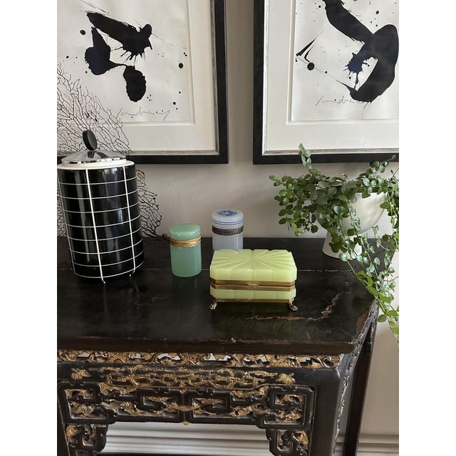 19th Century French Opaline Glass Box in Pistachio Green, 1880s For Sale - Image 14 of 18