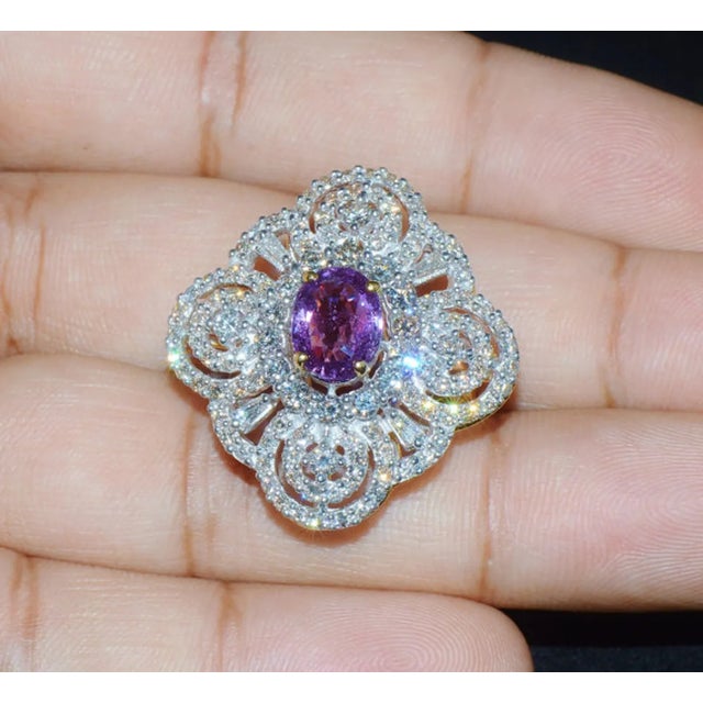Early 21st Century GIA Certified Natural 5.3CTS VS F Diamond Purplish Pink Sapphire 18K Solid Gold Ring, size 7.5 For Sale - Image 5 of 5