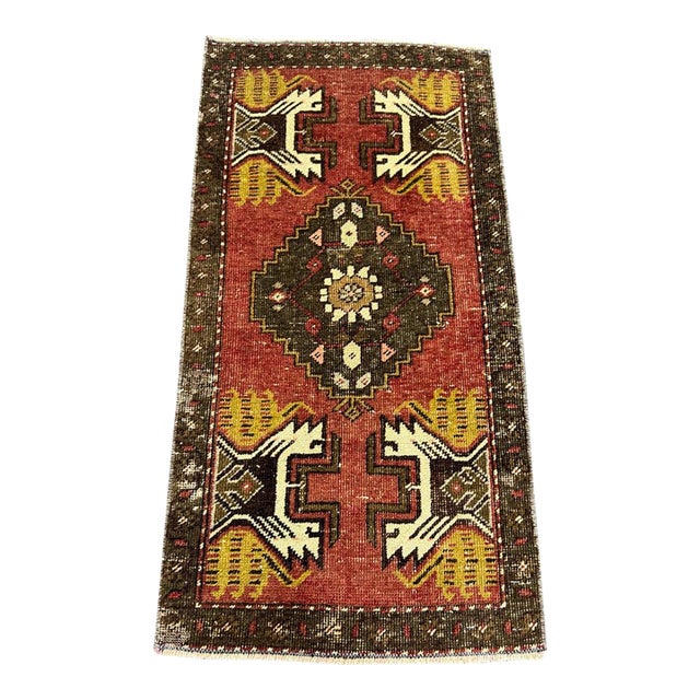 Turkish Yastik Rug 1'6" x 2'10" For Sale