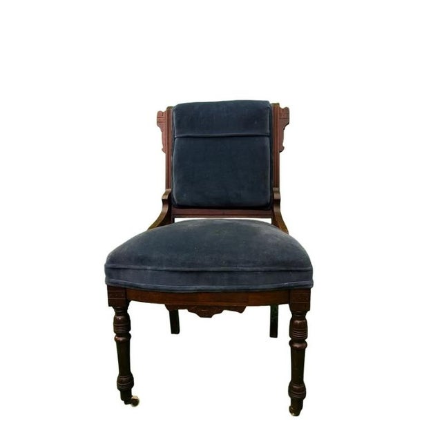 Victorian Pair of Antique Victorian Eastlake Slipper Chairs – Pair, Solid Wood & Velvet Upholstery For Sale - Image 3 of 4
