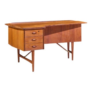 Peter Løvig Nielsen Mid Century Danish Teak Boomerang Desk For Sale