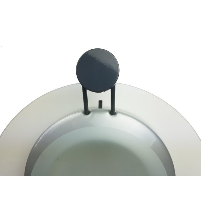 1980s Silver Metal & Sandblasted Glass Cyclos Wall Lamp by Michele De Lucchi for Artemide, 1985 For Sale - Image 5 of 8