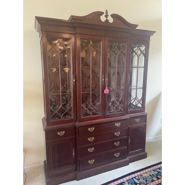 Traditional 1998 Knob Creek Breakfront China Bookcase Lighted Curved Glass Doors For Sale - Image 3 of 10