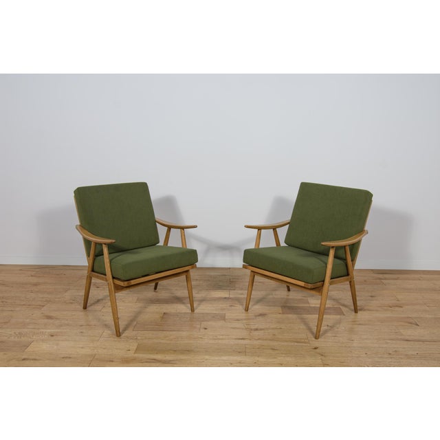 Mid-Century Modern Armchairs from TON, Czechoslovakia, 1960s, Set of 2 For Sale - Image 4 of 18
