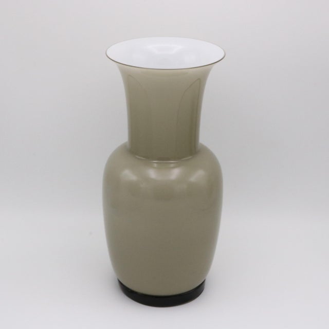 1983 Glass Vase by Tomaso Buzzi for Venini For Sale In New York - Image 6 of 8