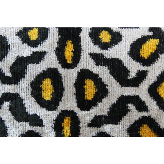 2020s Contemporary Boho Chic Silk Velvet Ikat Pillow Cover Bohemian Pillow For Sale - Image 5 of 13