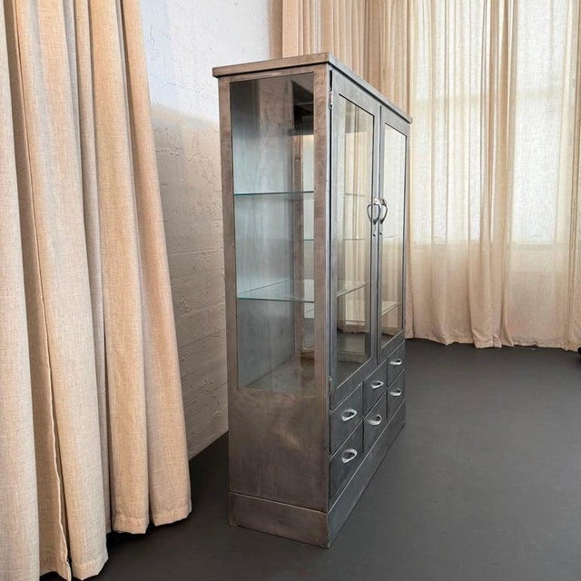 Gray 1940s Industrial Brushed Steel Double Wide Medical Apothecary Display Cabinet For Sale - Image 8 of 11