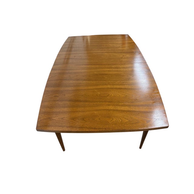 Mid-Century Modern Broyhill Brasilia Walnut Dining Table For Sale In Philadelphia - Image 6 of 9