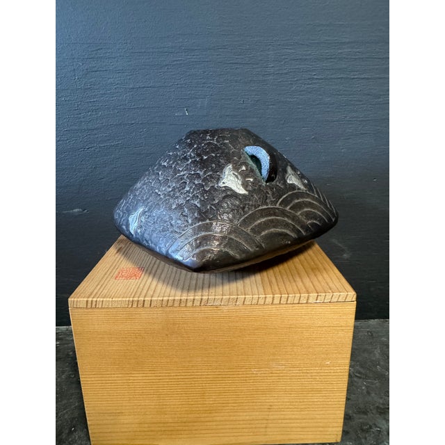 Japanese Bronze Vase Signed by Hiroshima Murata For Sale In New York - Image 6 of 8