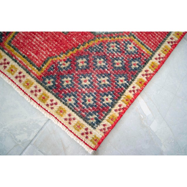 Textile 1970s Hand Knotted Low Pile Turkish Petite Rug Entry Decor, Bath Mat - 19'' X 40'' For Sale - Image 7 of 13
