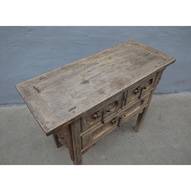 1900 - 1909 Antique Chinese Elm Hall Table From Shanxi Province For Sale - Image 5 of 5