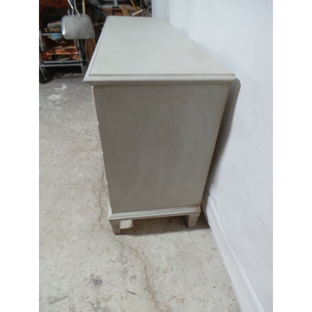 1950s Gustavian Style Twelve Drawer Dresser For Sale - Image 5 of 10