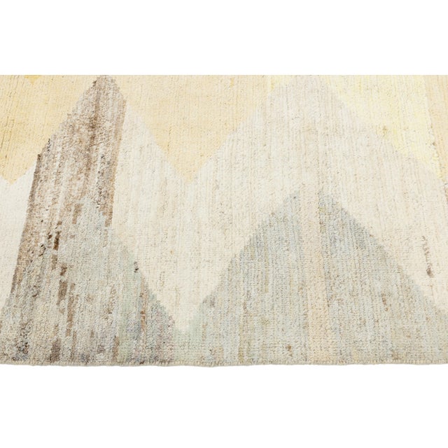 Modern Moroccan Style Wool Rug With Diamond and Zigzag Motifs in Neutral Tones For Sale - Image 9 of 11