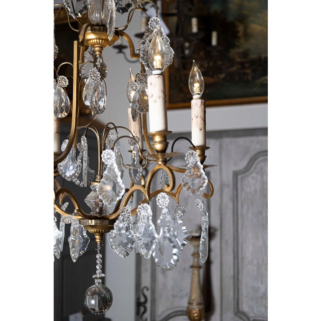 French Six-Light 1890s Crystal Chandelier with Brass Armature and Pendeloques For Sale - Image 11 of 12