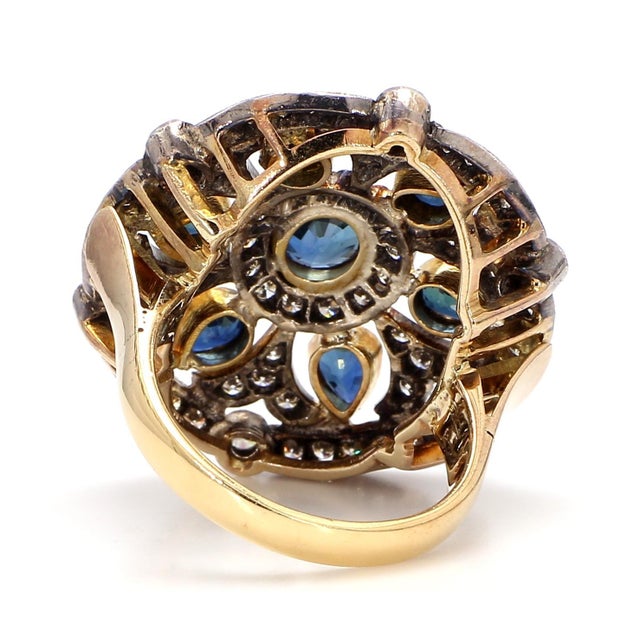 Late 19th Century 2.57 Carat Blue Sapphire and Diamond Gold Ring, Size 7.75 For Sale - Image 5 of 9