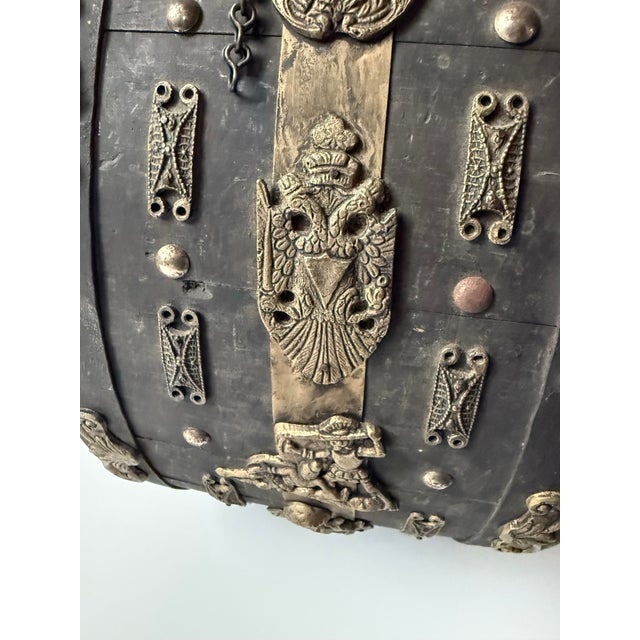 19th Century Russian Military Wooden Powder Flask For Sale In Providence - Image 6 of 6