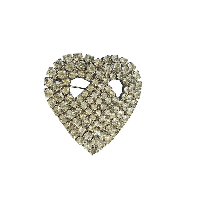 Exceptional Vintage Clear Rhinestone Heart Brooch Pin Costume Jewelry Silver Toned, featuring exquisite glass crystals...