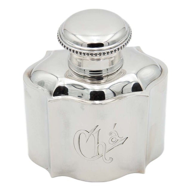 Plain Silver Tea Flask with Pearly Reliefs For Sale