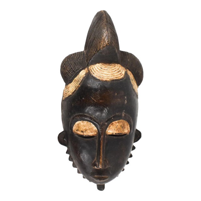 Early 20th Century Yaure Mask with Serrated Beard Côte d'Ivoire For Sale