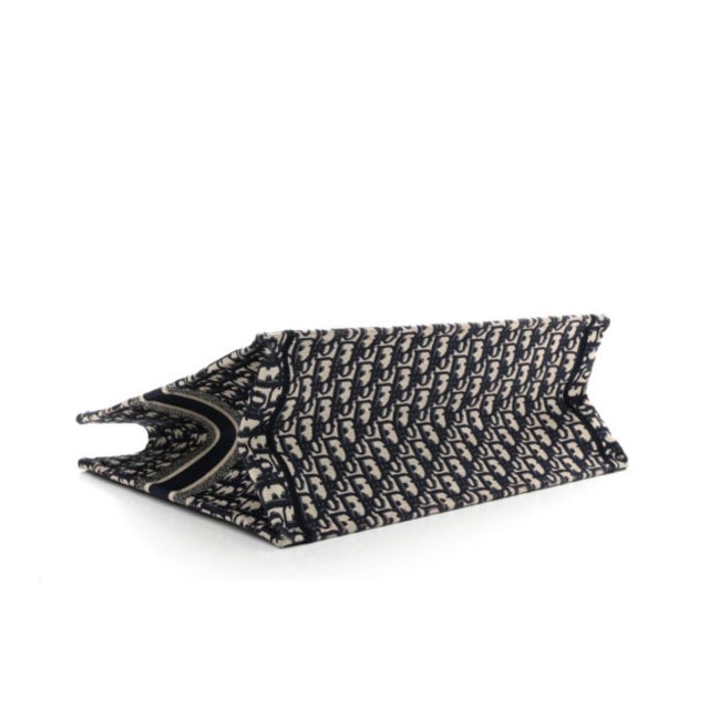 Textile Christian Dior Medium Oblique Book Tote, Black & White For Sale - Image 7 of 18