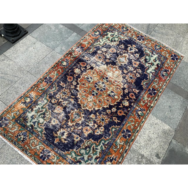 Turkish 1960s Vintage Turkish Rug - 3′10″ × 6′6″ For Sale - Image 3 of 11