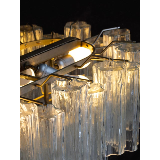 Transparent Italian Mid-Century "Tronchi" Glass Chandelier, Made in Murano For Sale - Image 8 of 16